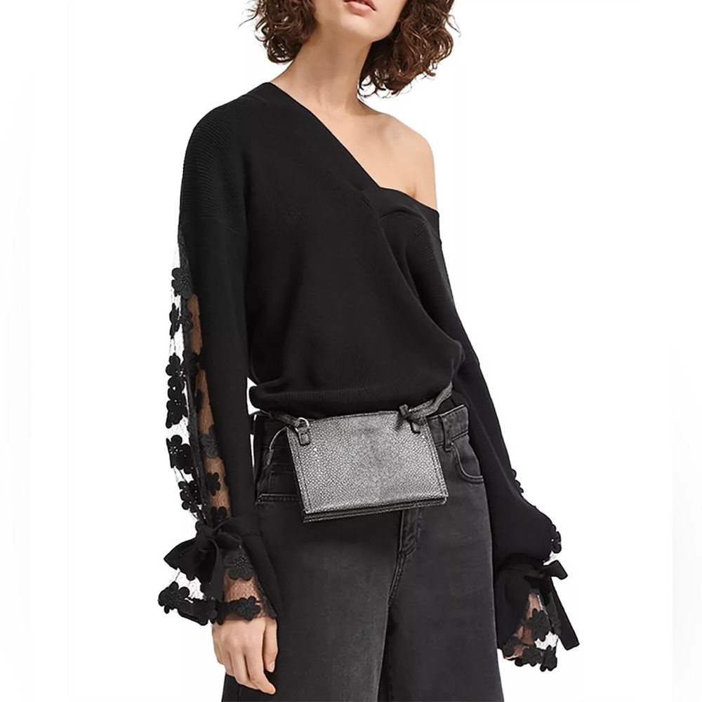 French Connection Bell Sleeve Sweater
Black
